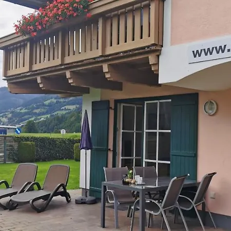 Mary Inklusive Tauern-spa Apartmán *